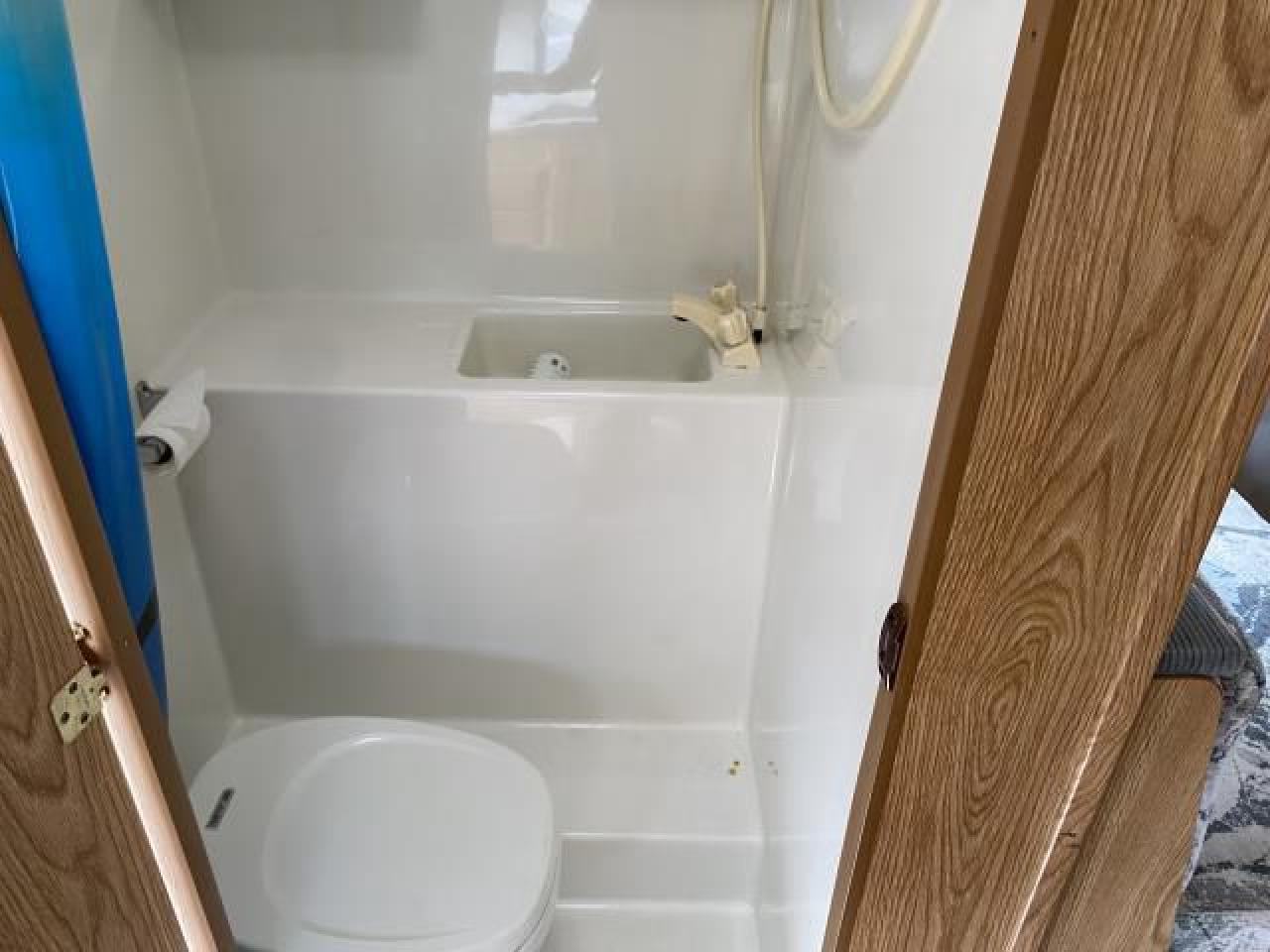 2000 Corsair 9'2" CAMPER  - Photo #10