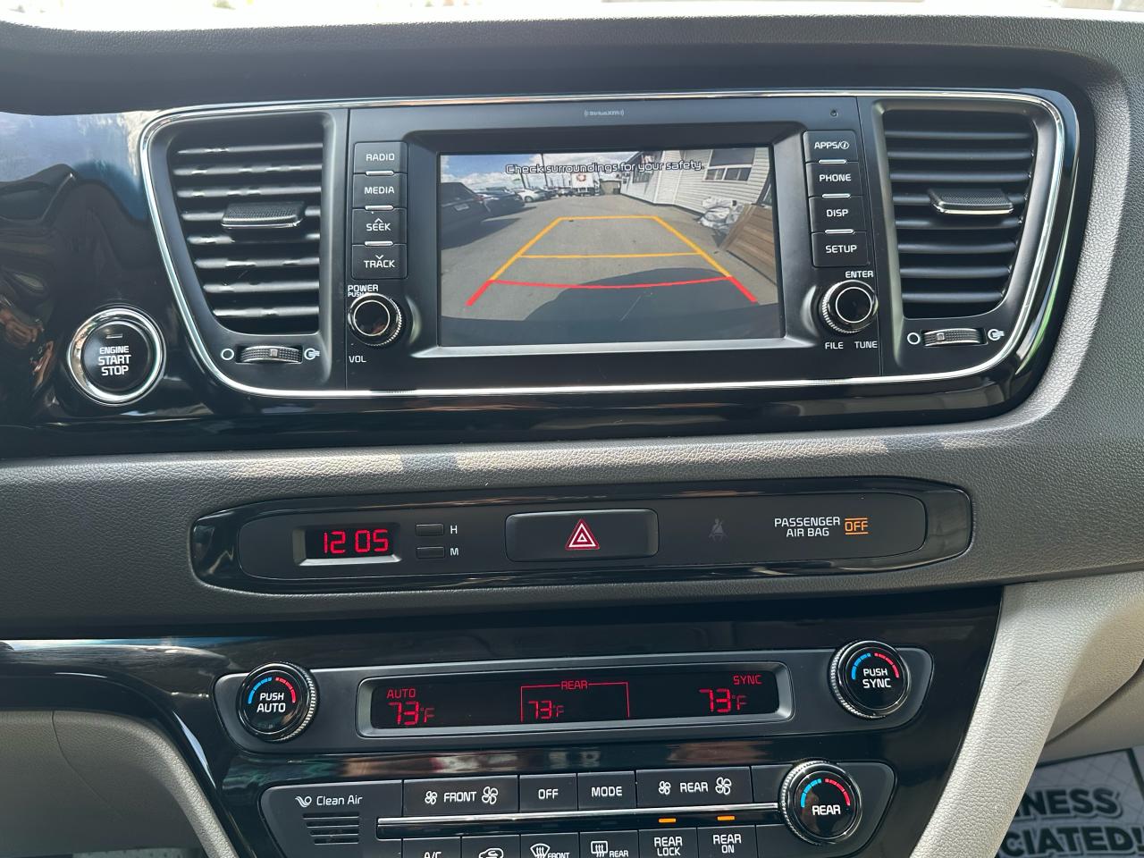 2017 Kia Sedona SX+ - Photo #17