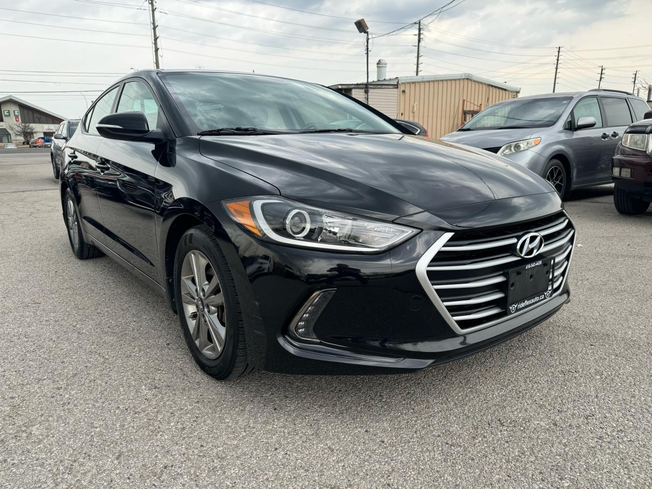 2017 Hyundai Elantra GL Photo2