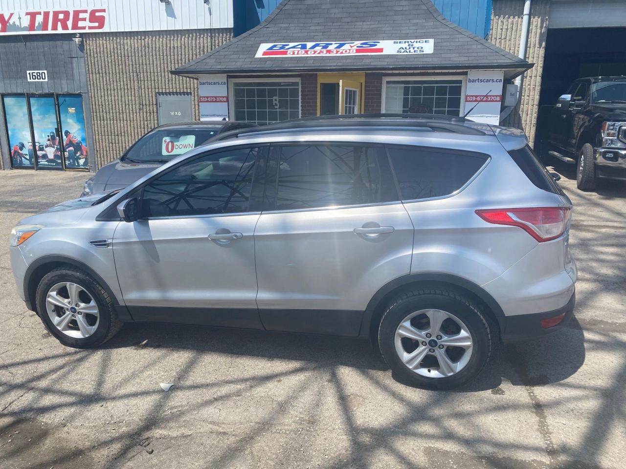 2015 Ford Escape SE 4WD 4DR - Photo #2
