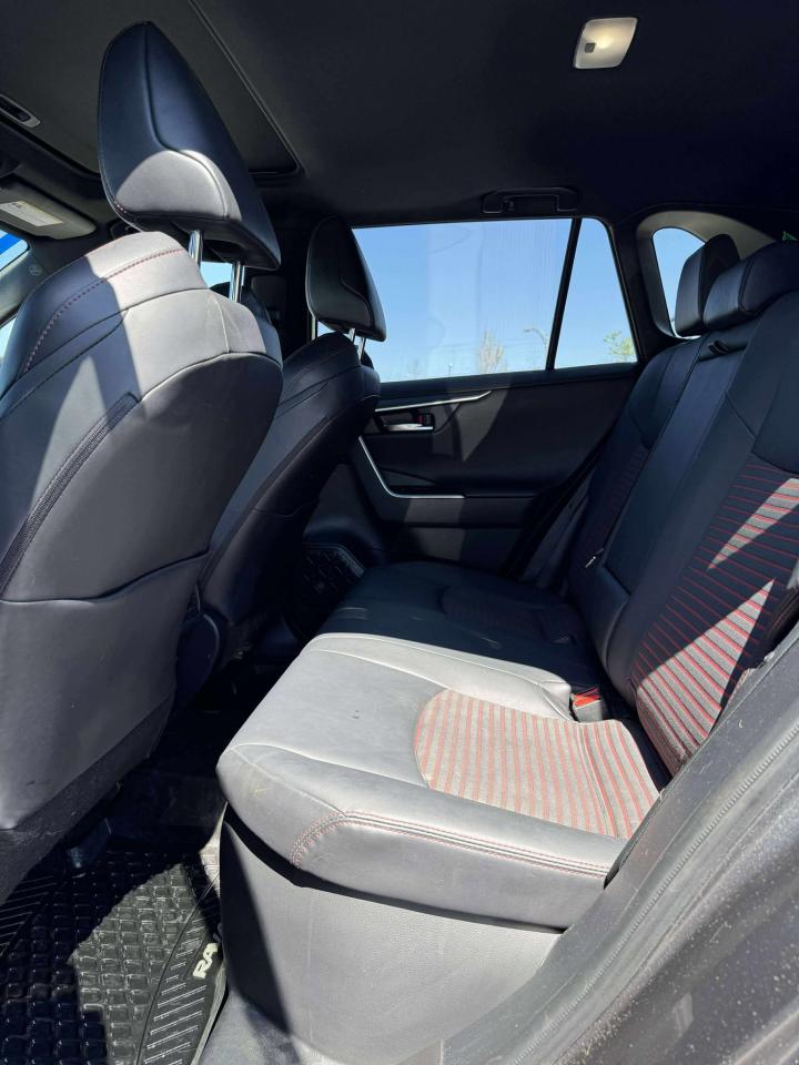 2022 Toyota RAV4  AWD Prime - Photo #8
