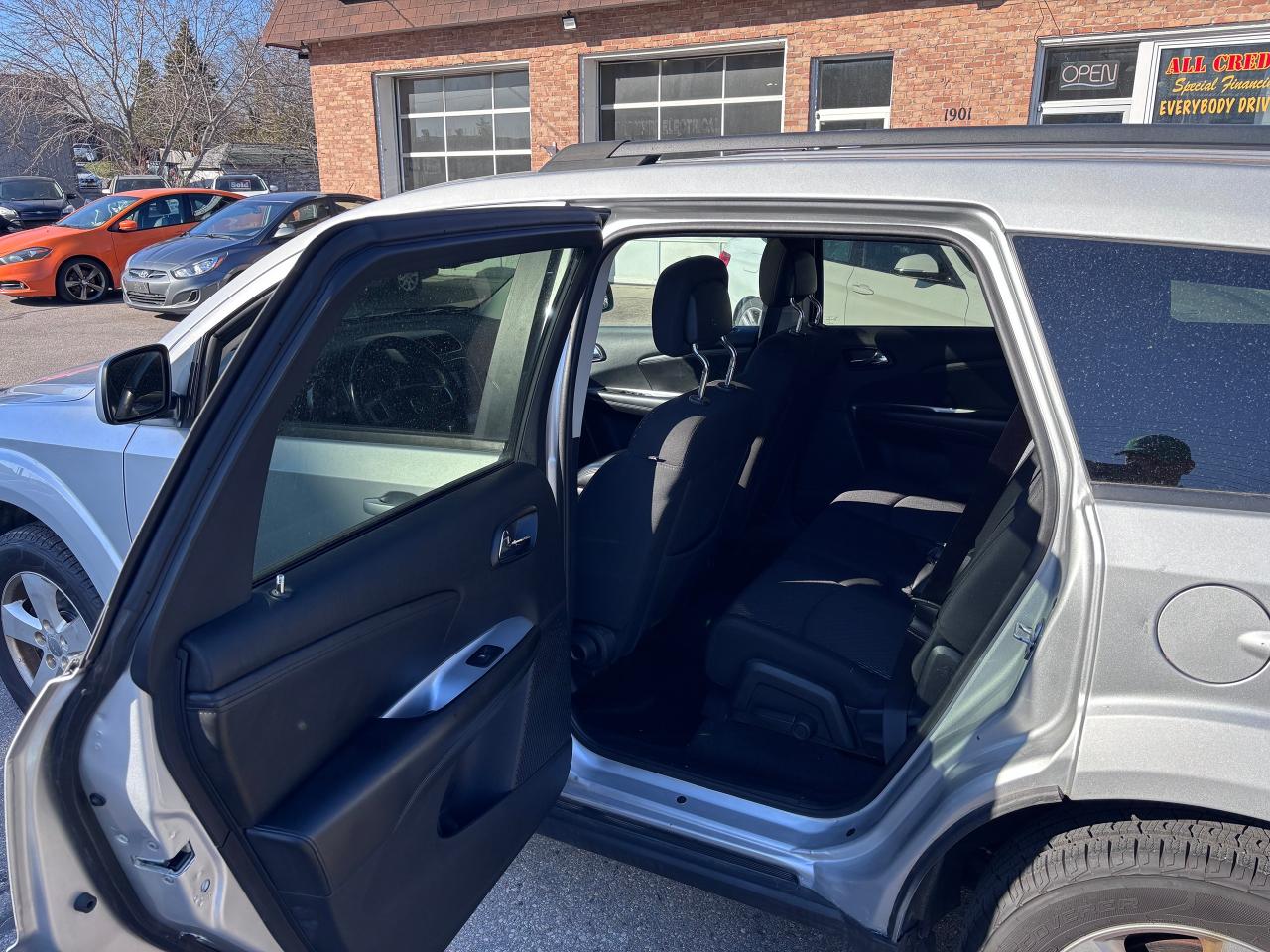 2011 Dodge Journey SXT TONS OF SERVICE NEW TIRES - Photo #10