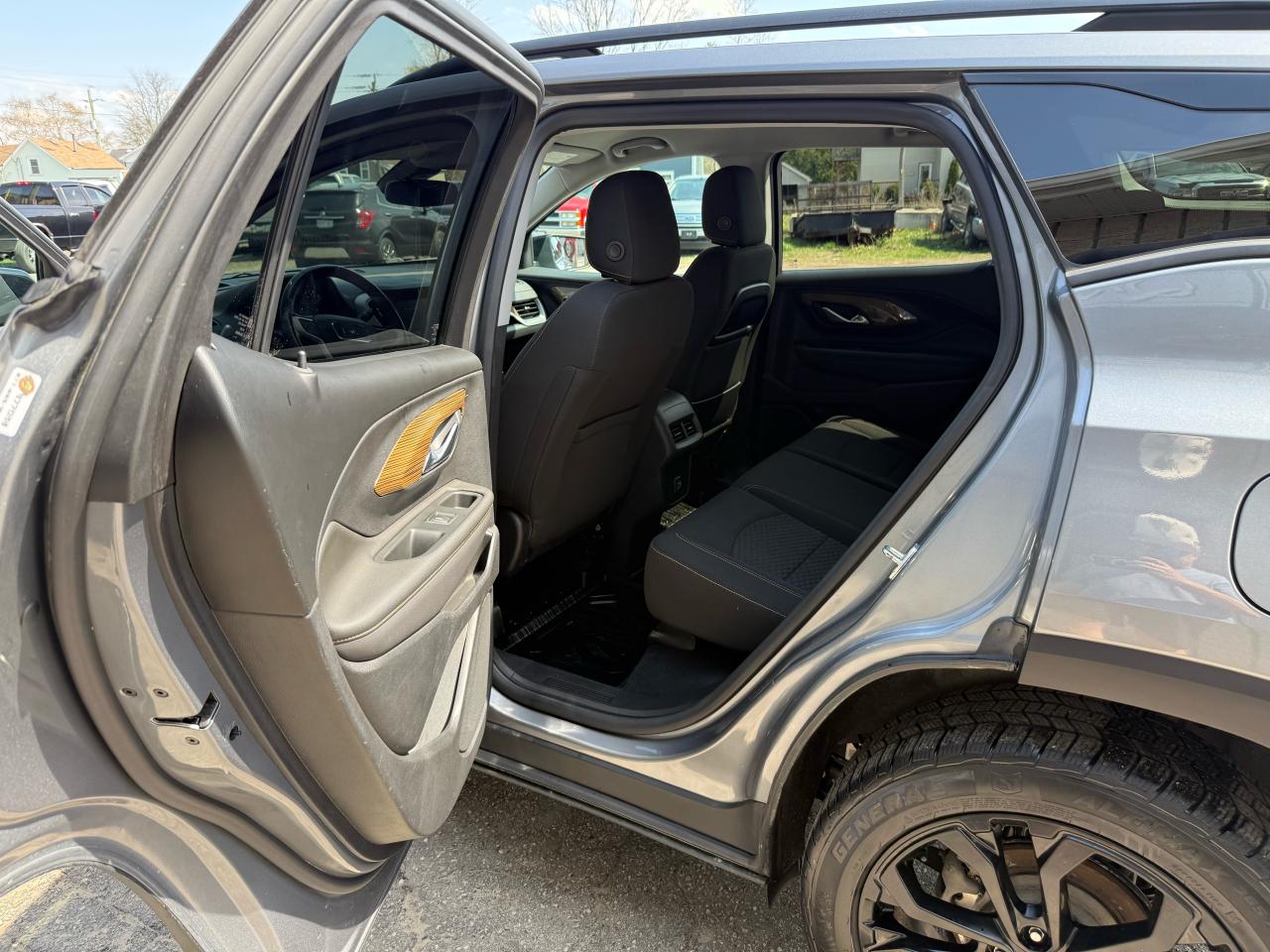 2021 GMC Terrain SLE Elevation - Photo #6