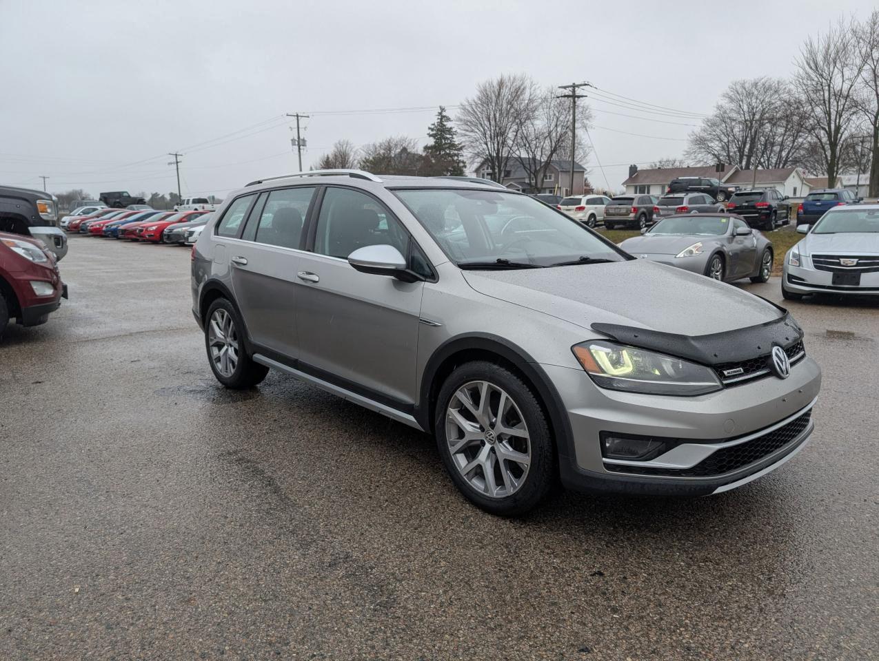 2017 Volkswagen Golf Alltrack " Photo