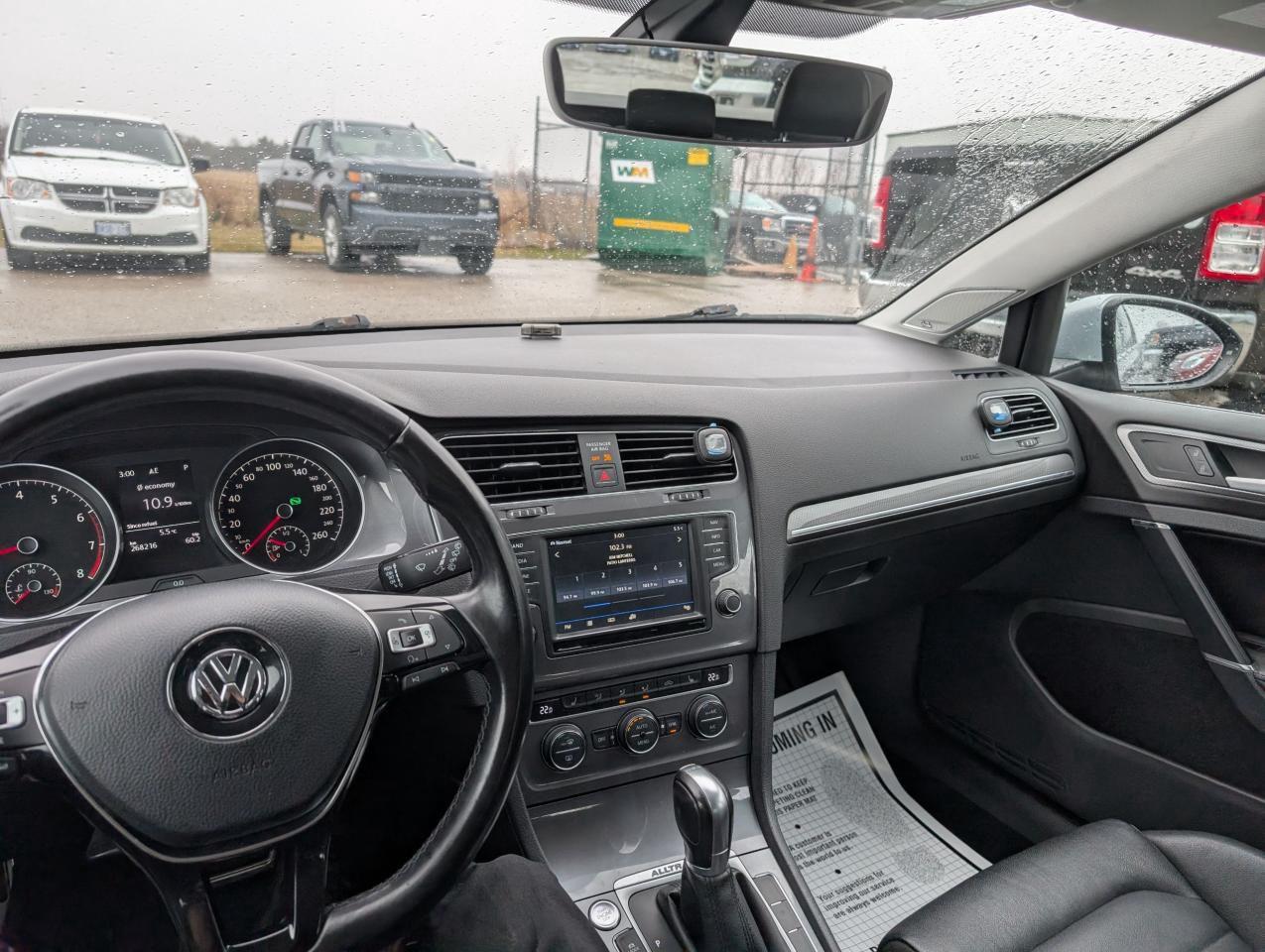 2017 Volkswagen Golf Alltrack " Photo