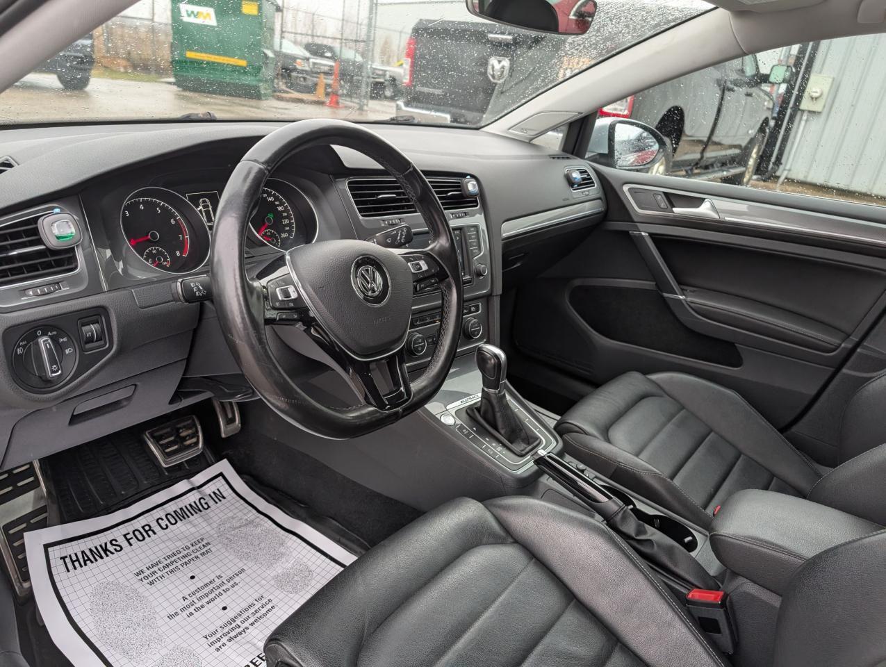 2017 Volkswagen Golf Alltrack " Photo
