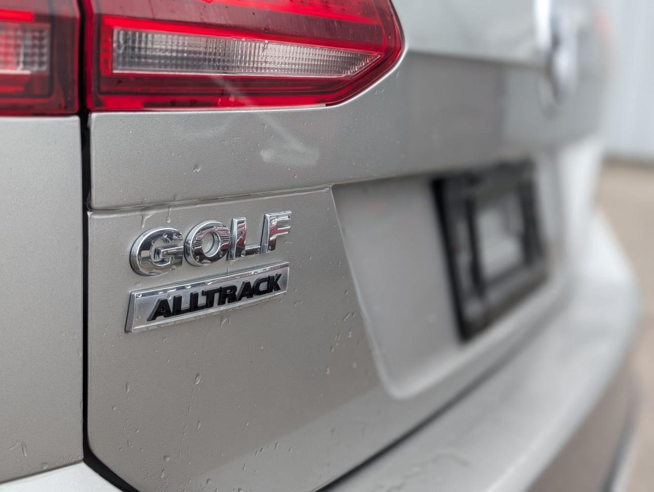 2017 Volkswagen Golf Alltrack " Photo