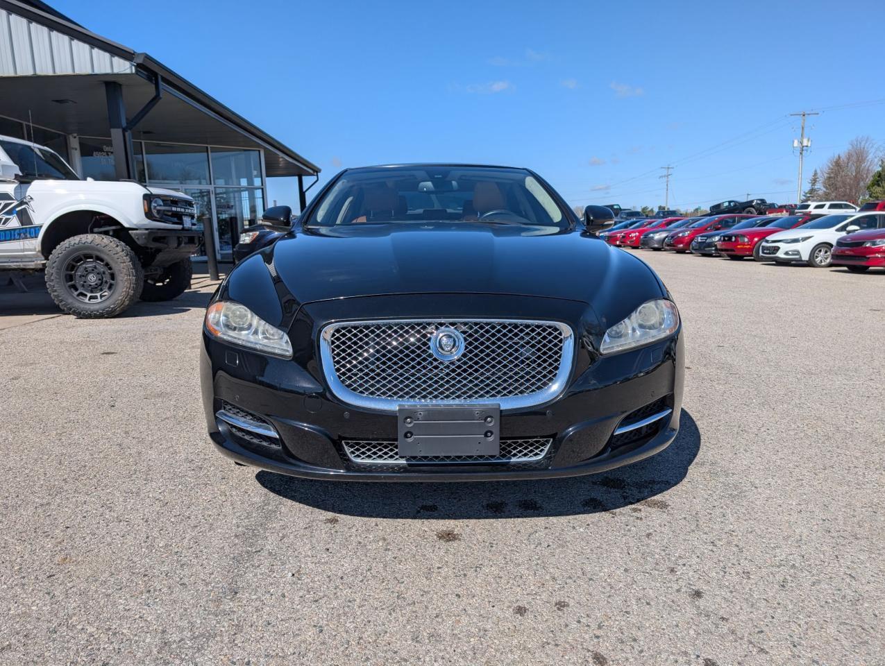 2011 Jaguar XJ " Photo