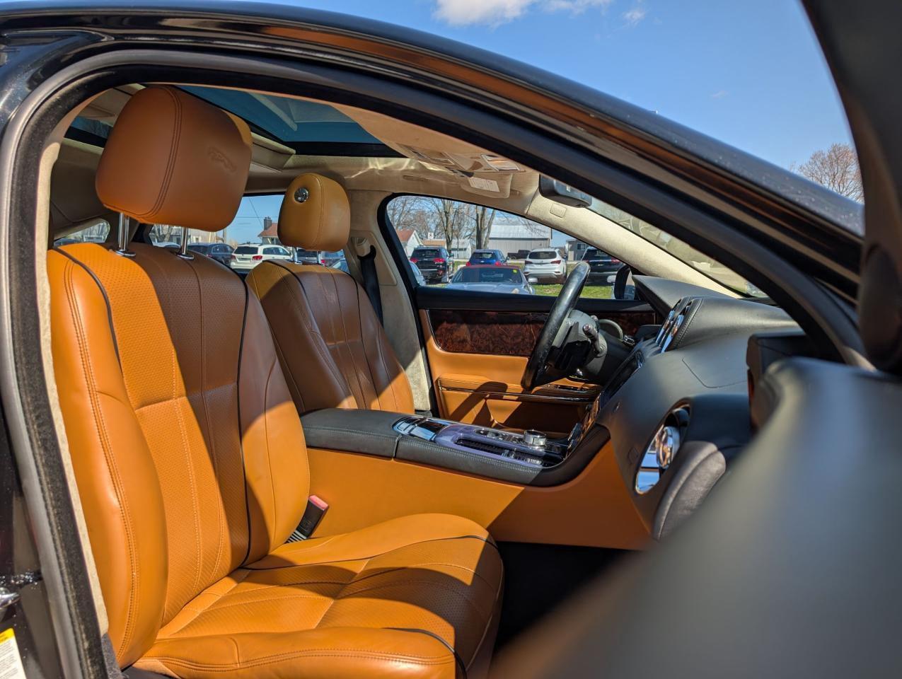 2011 Jaguar XJ " Photo
