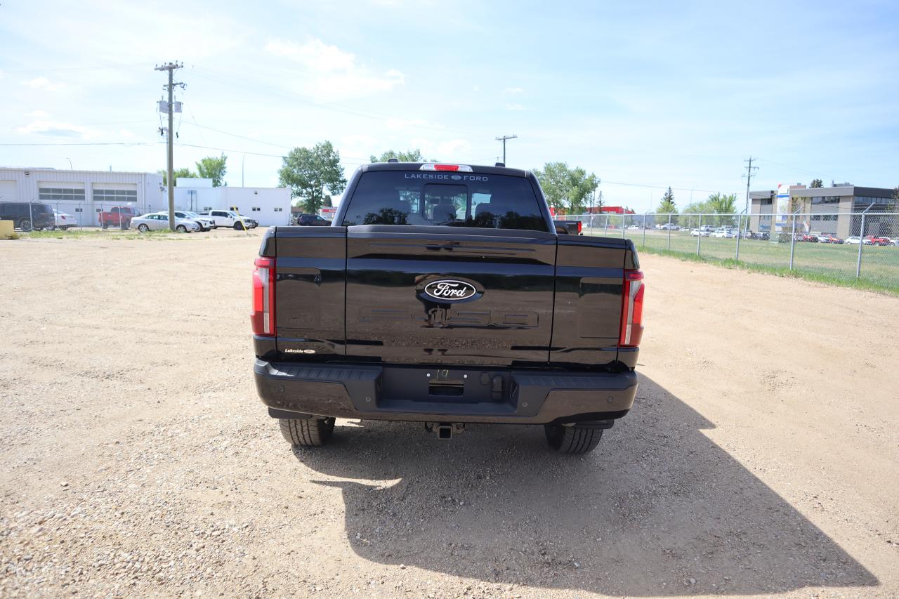 2025 Ford F-150 Lariat Photo