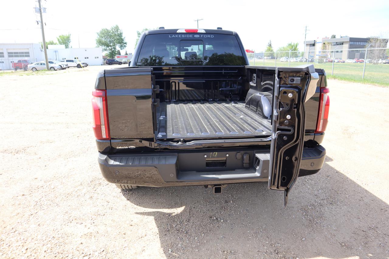 2025 Ford F-150 Lariat Photo4