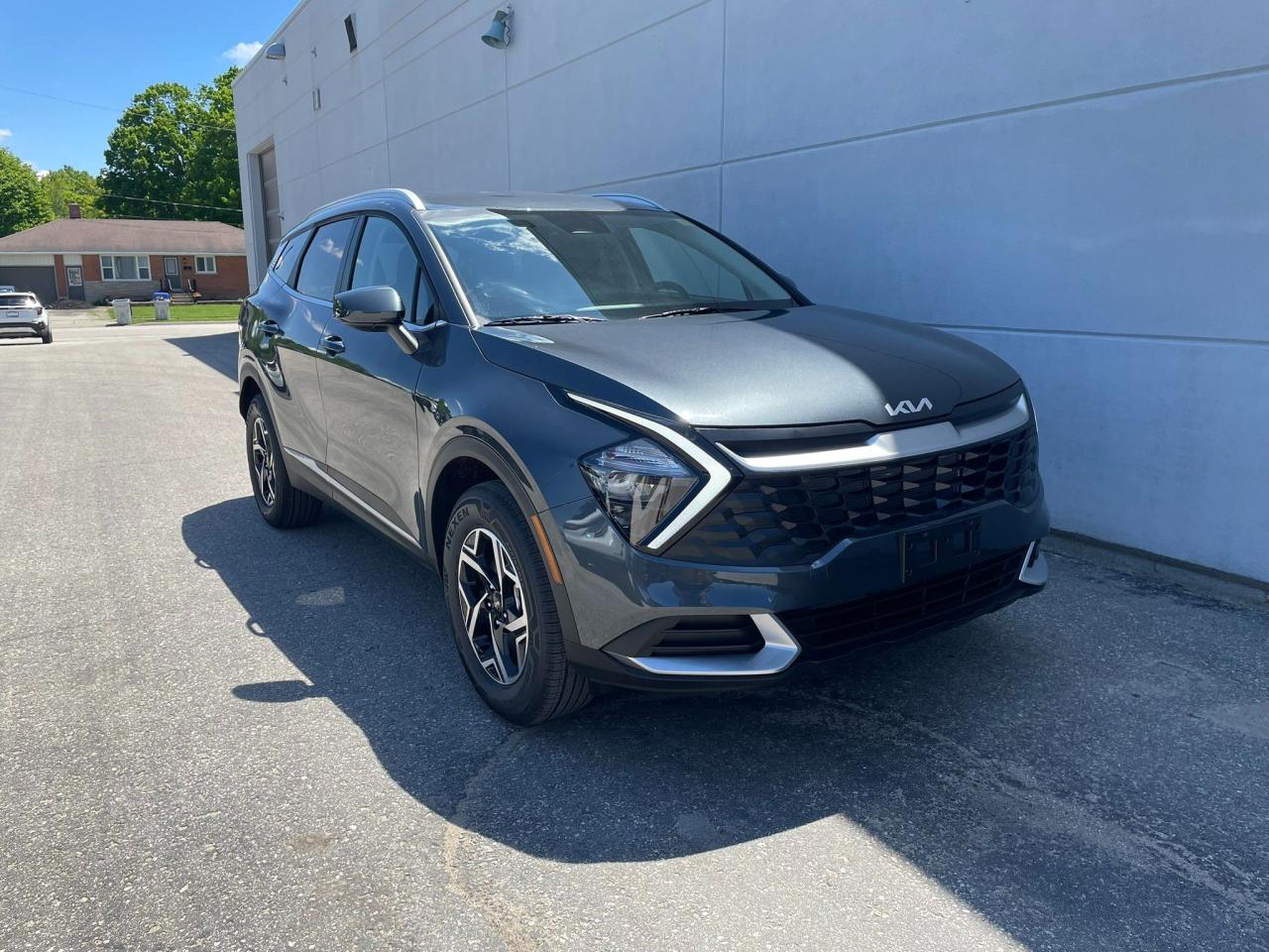 New 2025 Kia Sportage LX for sale in Listowel, ON