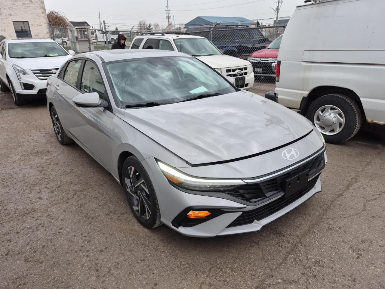 2024 Hyundai Elantra SEL - Photo #3