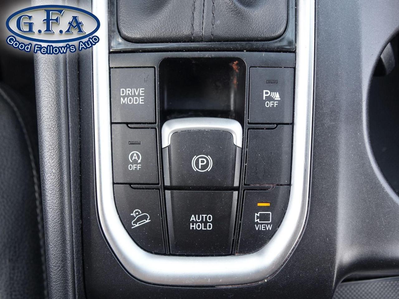 2019 Hyundai Santa Fe LUXURY PACKAGE, AWD, PANORAMIC ROOF, LEATHER SEATS - Photo #17