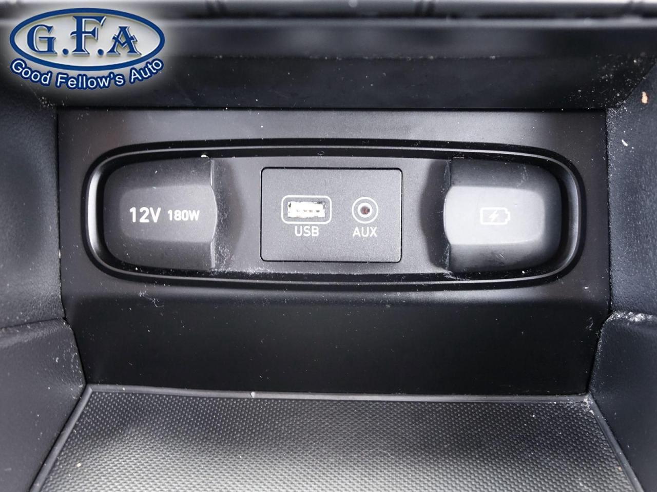 2019 Hyundai Santa Fe LUXURY PACKAGE, AWD, PANORAMIC ROOF, LEATHER SEATS - Photo #18