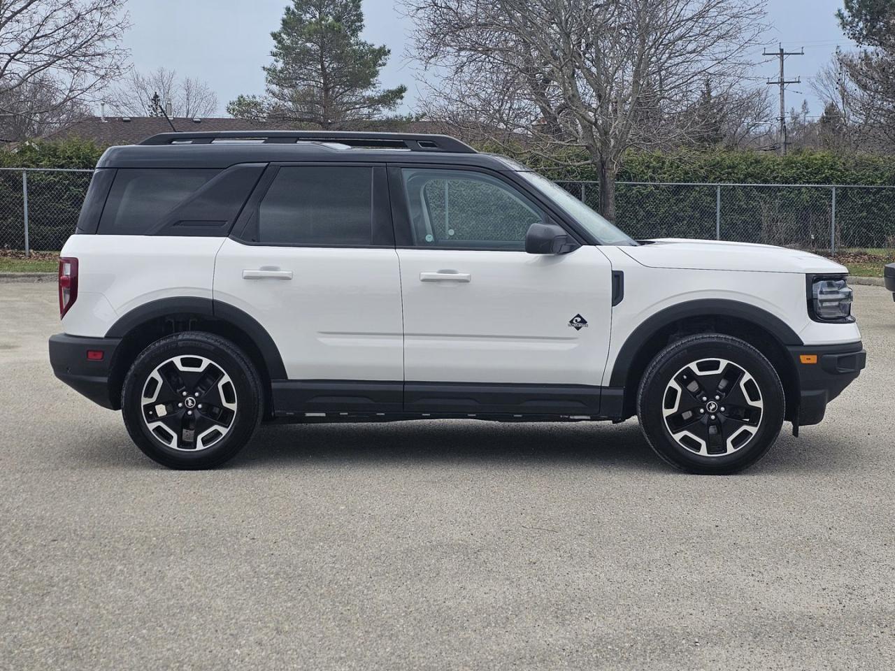 2022 Ford Bronco Sport Outer Banks 4WD - Comes with a set of Winter tires, Remote Start - Photo #4