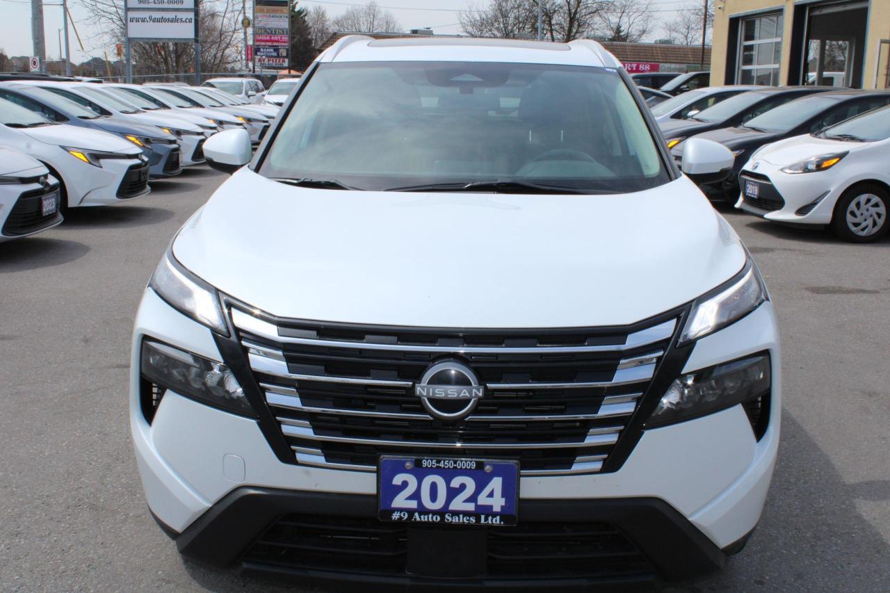 2024 Nissan Rogue AWD SV Moonroof - Photo #3