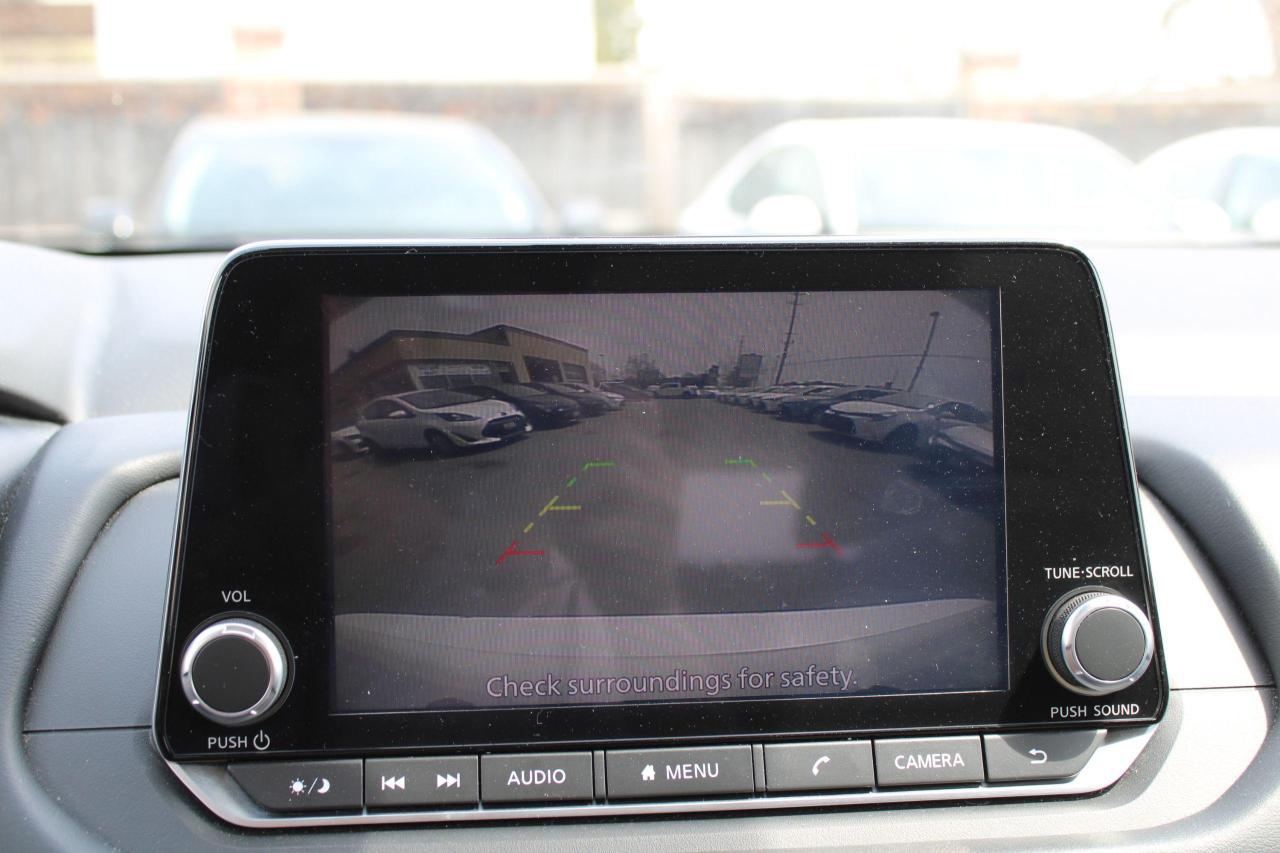 2024 Nissan Rogue AWD SV Moonroof - Photo #8