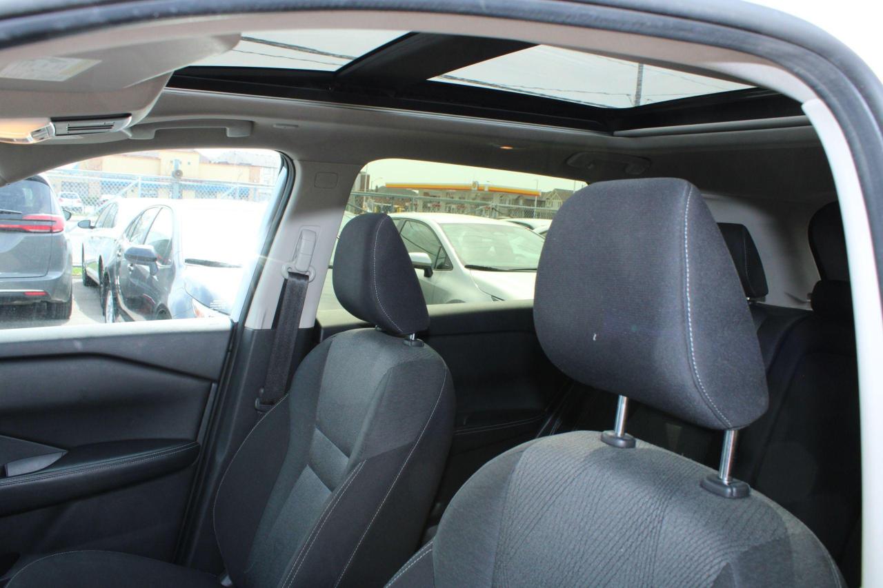 2024 Nissan Rogue AWD SV Moonroof - Photo #14