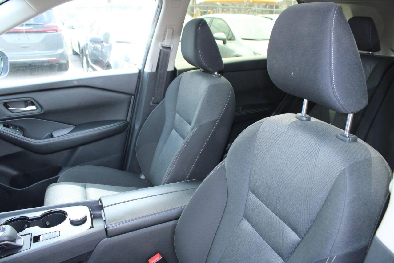 2024 Nissan Rogue AWD SV Moonroof - Photo #15