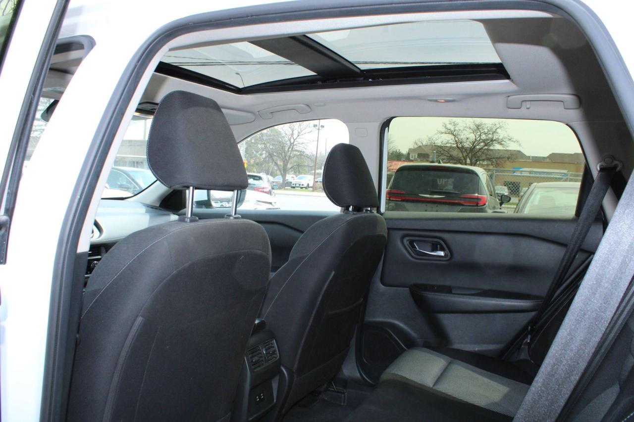 2024 Nissan Rogue AWD SV Moonroof - Photo #18