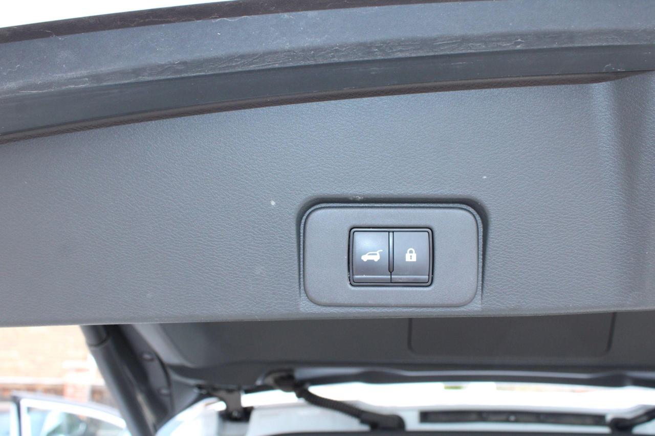 2024 Nissan Rogue AWD SV Moonroof - Photo #20
