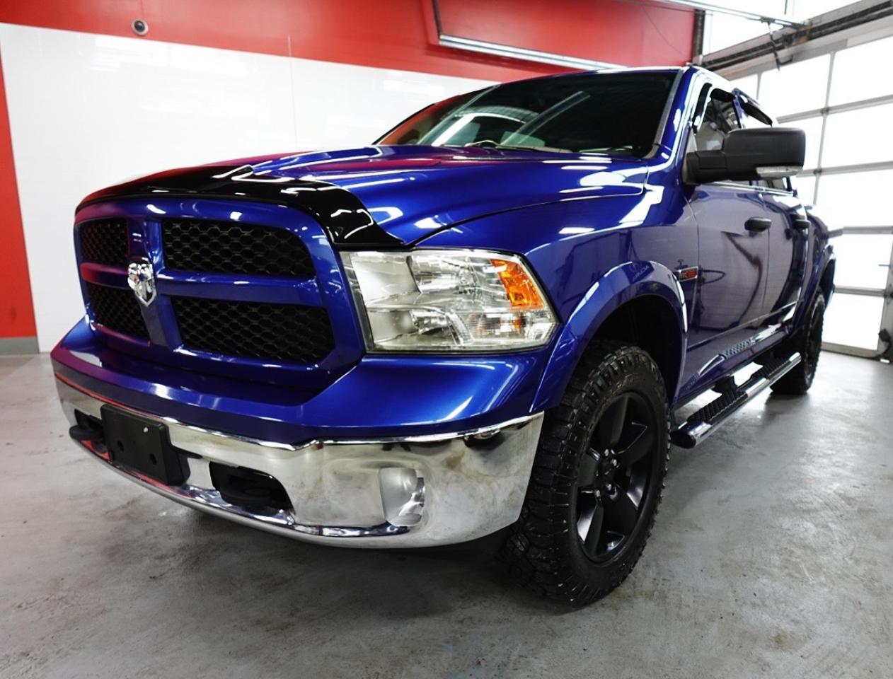 2015 RAM 1500 DEALER MAINTAIN,NO ACCIDENT ,SUPER CLEAN.4X4 - Photo #3