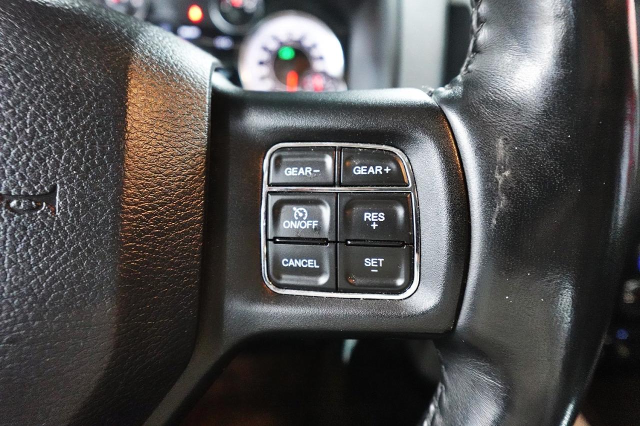 2015 RAM 1500 DEALER MAINTAIN,NO ACCIDENT ,SUPER CLEAN.4X4 - Photo #31