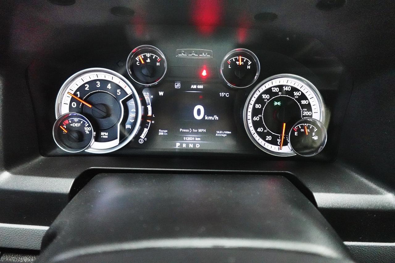 2015 RAM 1500 DEALER MAINTAIN,NO ACCIDENT ,SUPER CLEAN.4X4 - Photo #30