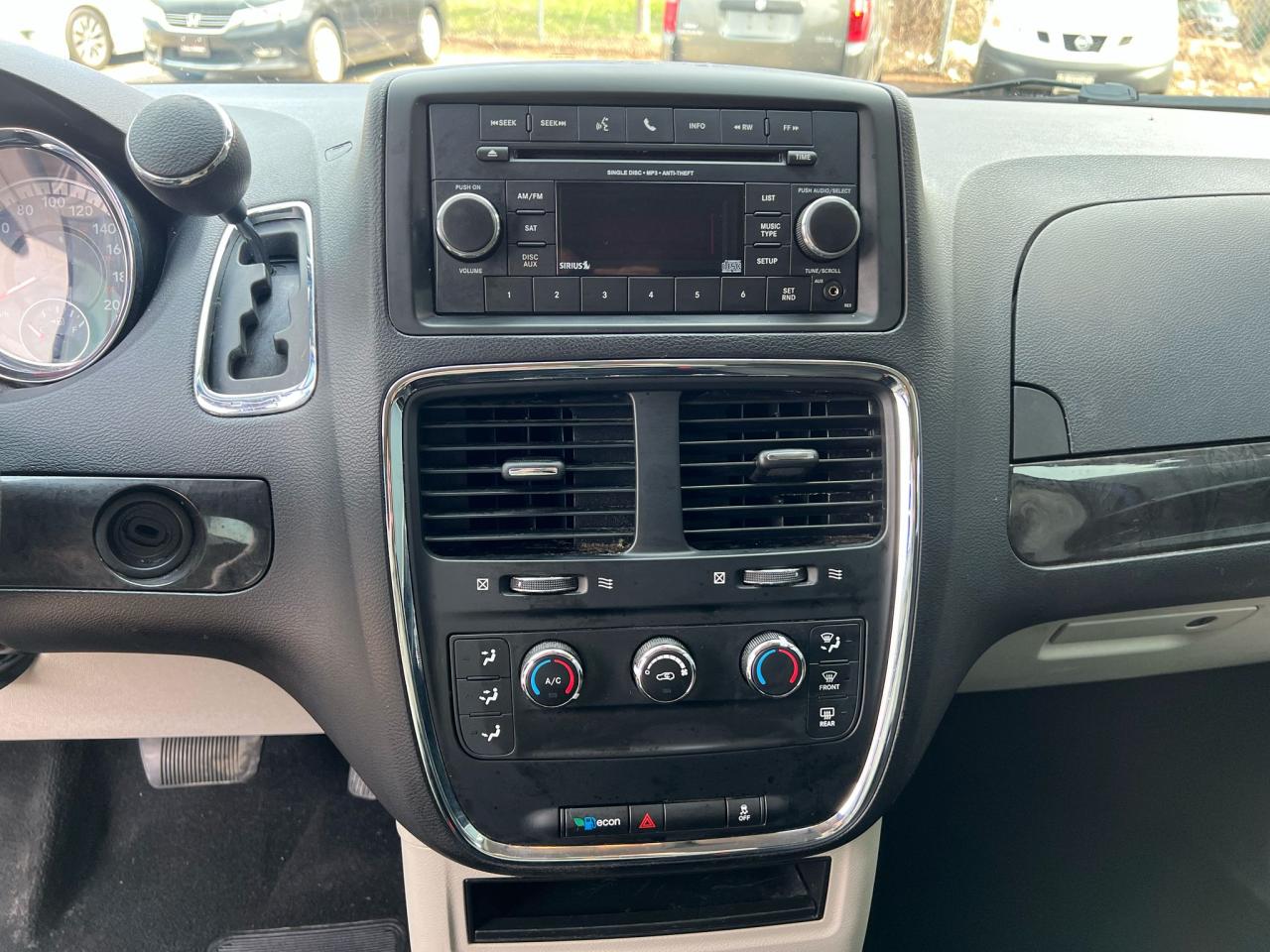 2019 Dodge Grand Caravan 7 PASSENGER VALUE PACKAGE NEW BRAKES+TIRES SAFETY - Photo #18