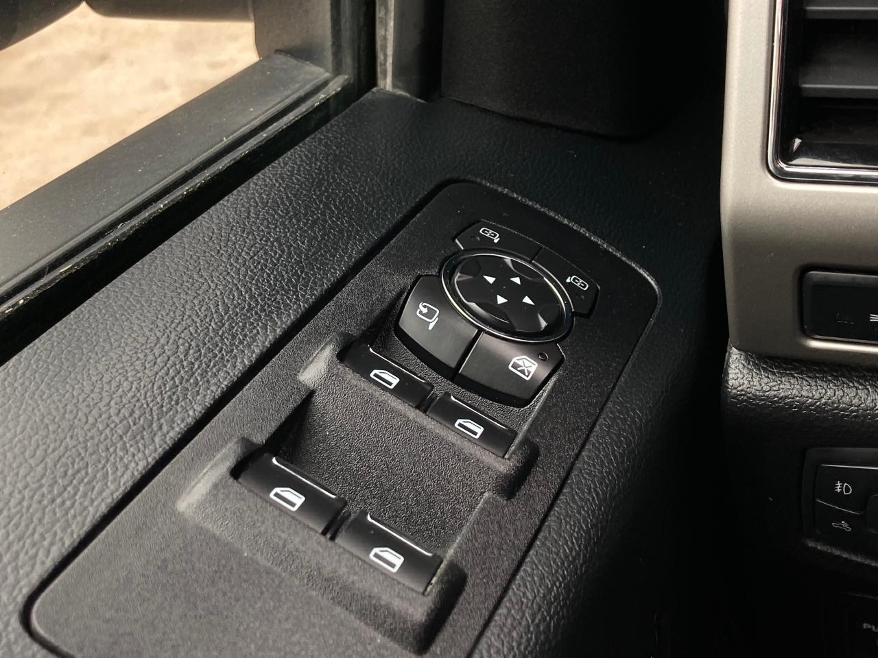 2019 Ford F-150 Lariet Crew Cab 5'5 Box - Photo #21