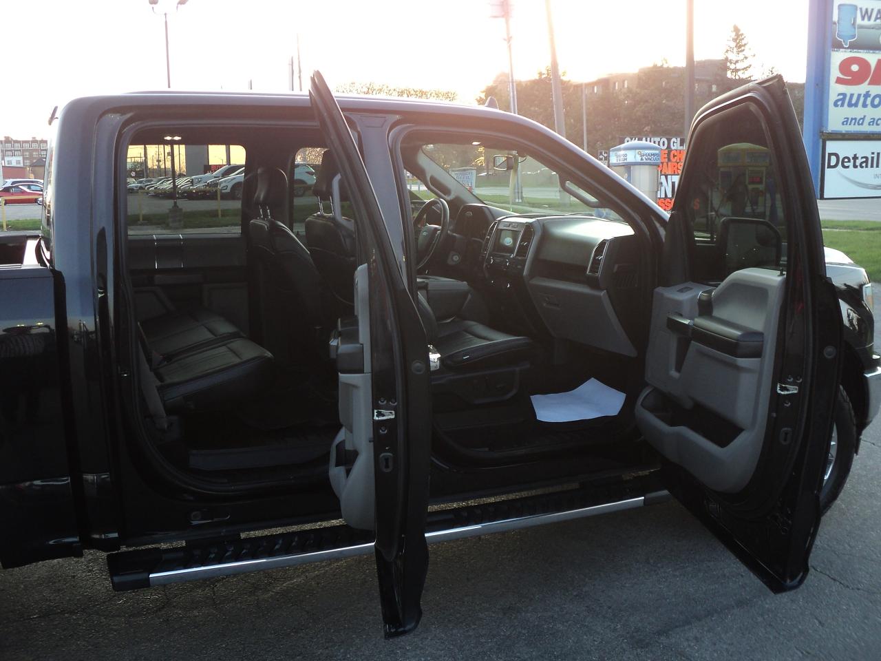 2019 Ford F-150 XLT 4WD XTR SuperCrew 5.0L RoofNavLeather 5.5' Box - Photo #9