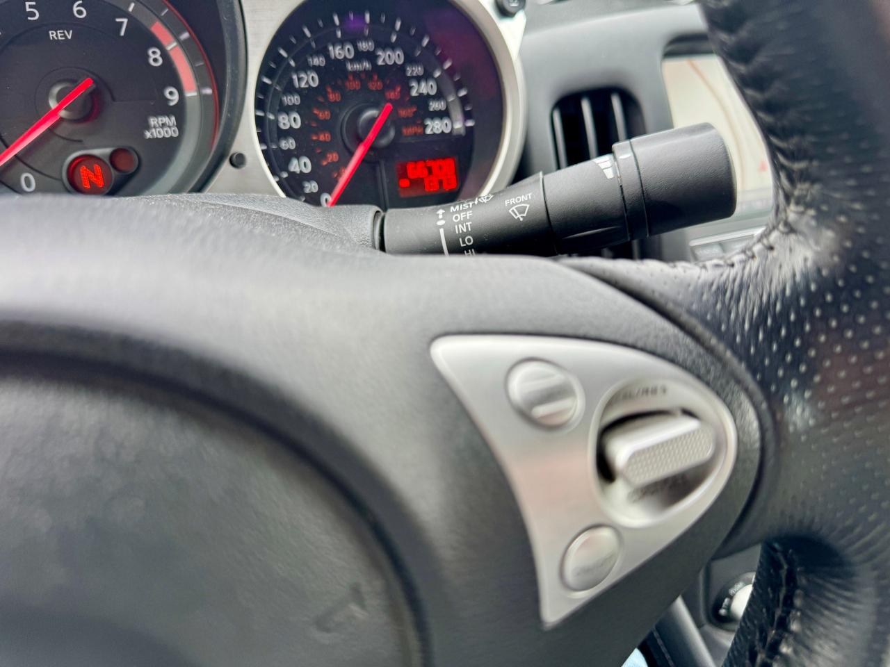 2012 Nissan 370Z 2dr Coupe Manual Touring One Owner | Low KMS - Photo #15