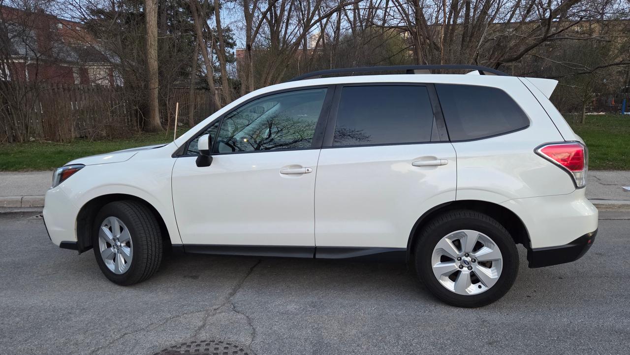 2018 Subaru Forester 2.5i Convenience CVT - Photo #2