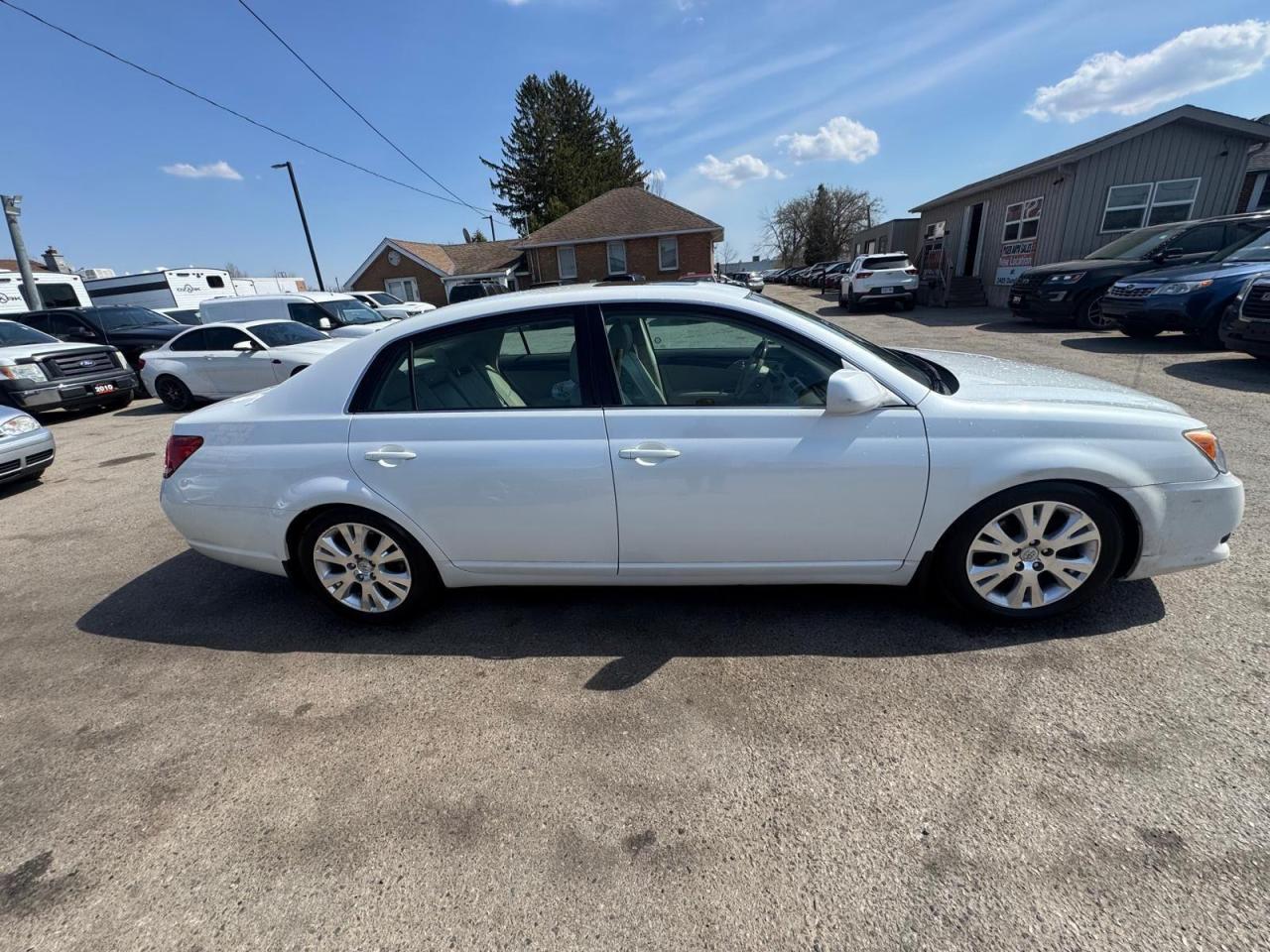 2008 Toyota Avalon XLS, LEATHER, LOADED, GREAT SHAPE, - Photo #6