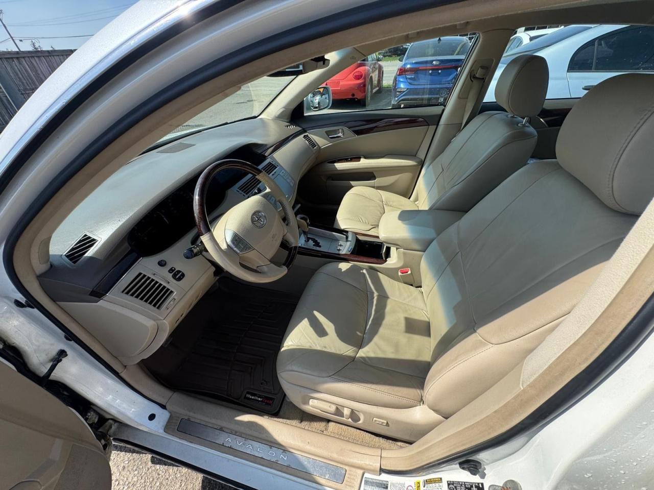 2008 Toyota Avalon XLS, LEATHER, LOADED, GREAT SHAPE, - Photo #10