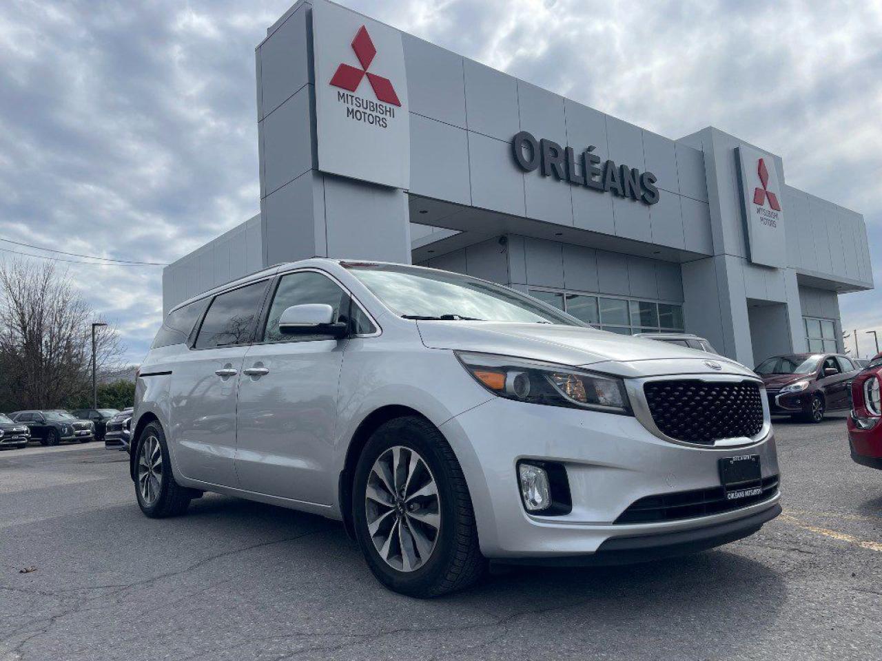 Used 2015 Kia Sedona 4dr Wgn SX for sale in Orléans, ON