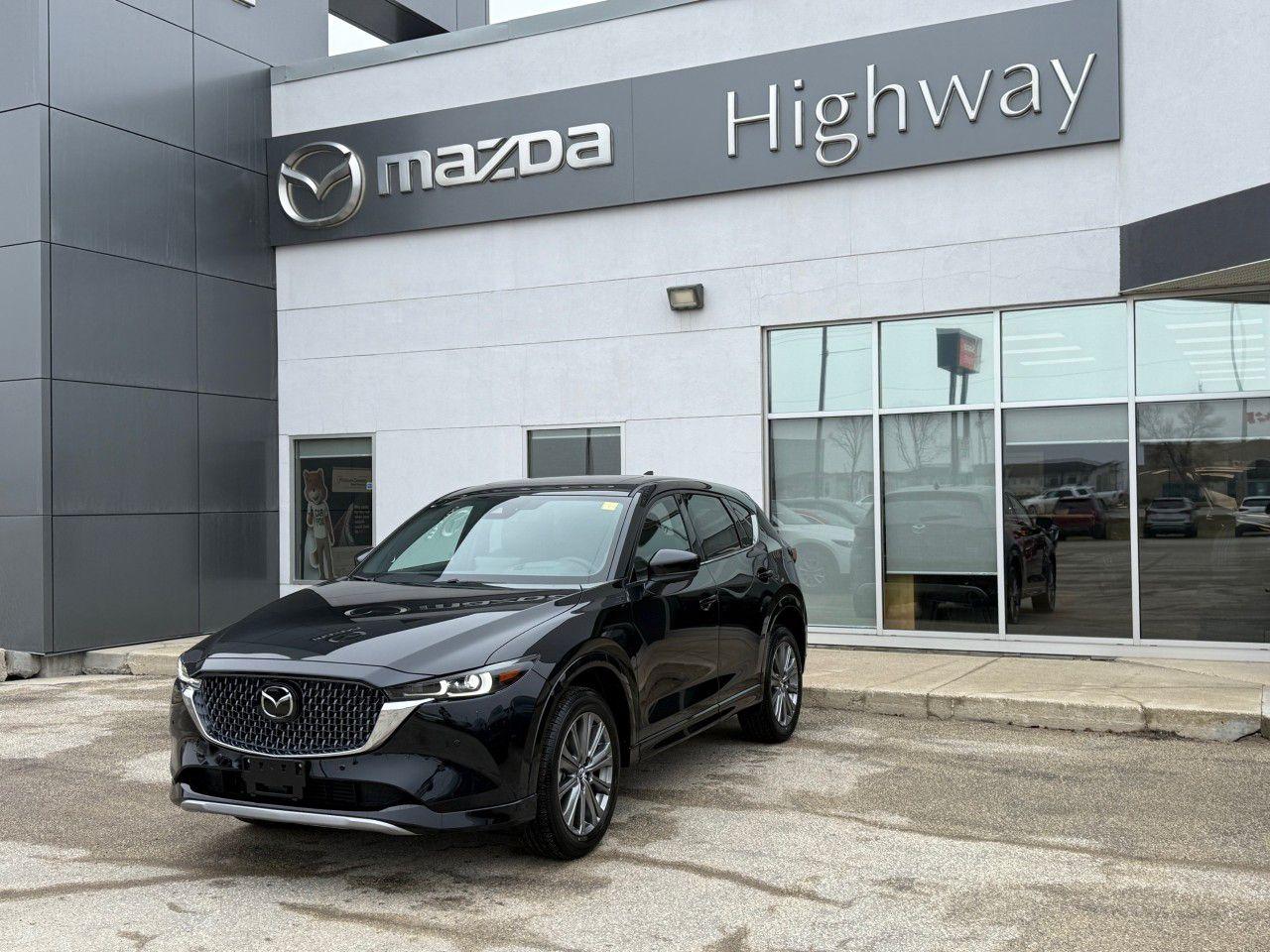 New 2025 Mazda CX-5 Signature AWD for sale in Steinbach, MB