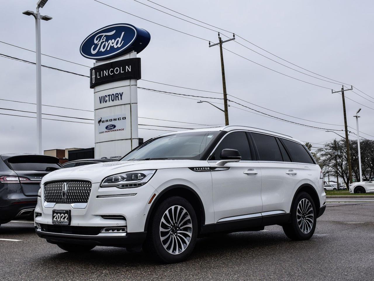 Used 2022 Lincoln Aviator Reserve Illumination Package | Panoroof | for sale in Chatham, ON