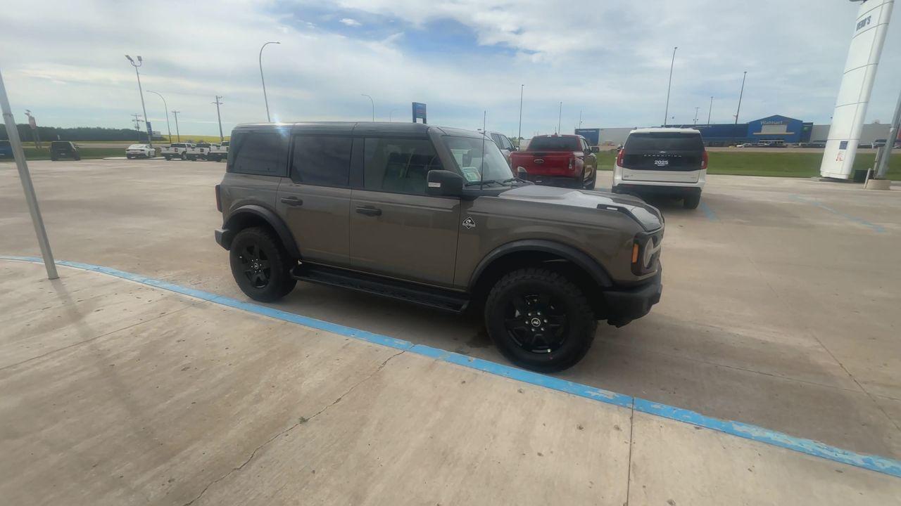 2025 Ford Bronco OUTER BANKS 4 DOOR 4X4 Photo1