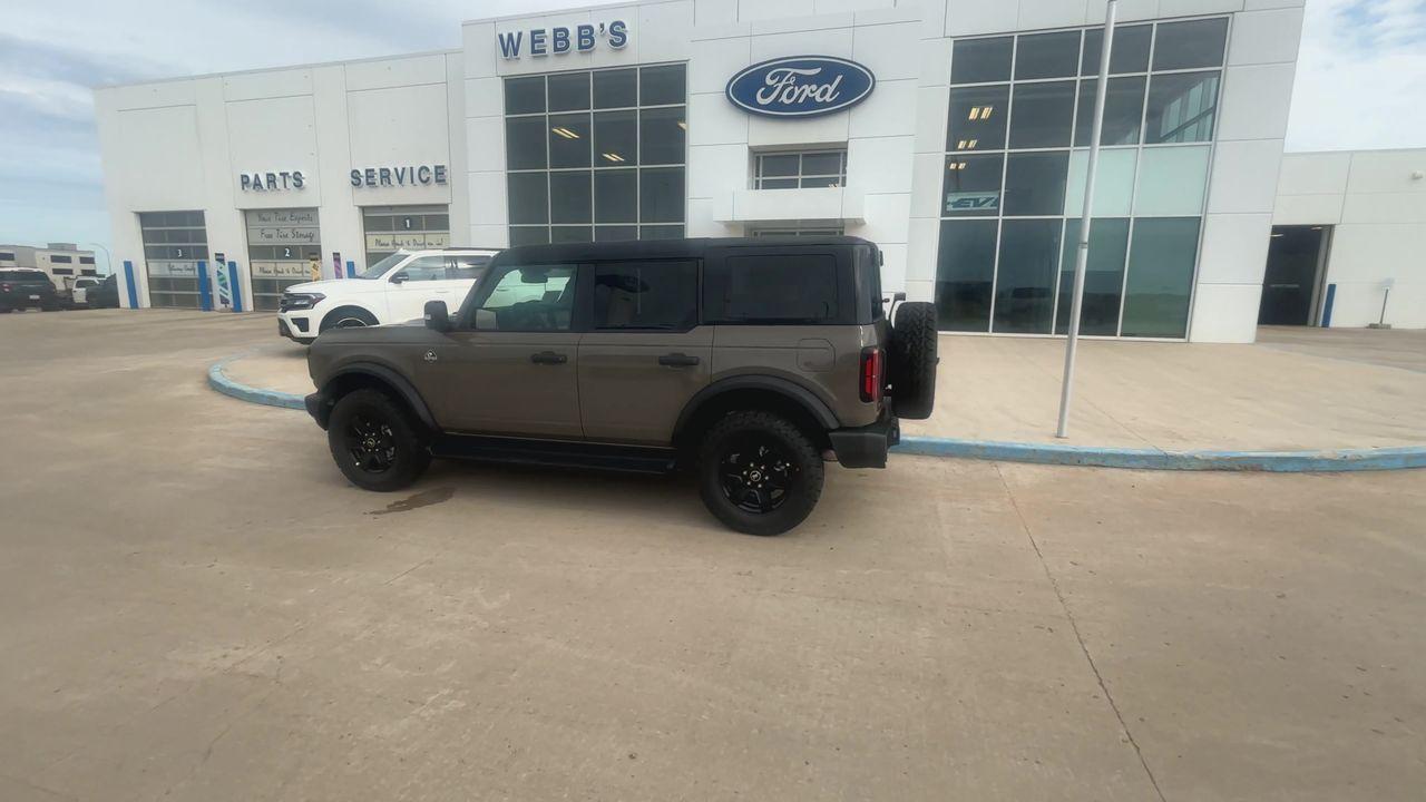 2025 Ford Bronco OUTER BANKS 4 DOOR 4X4 Photo5