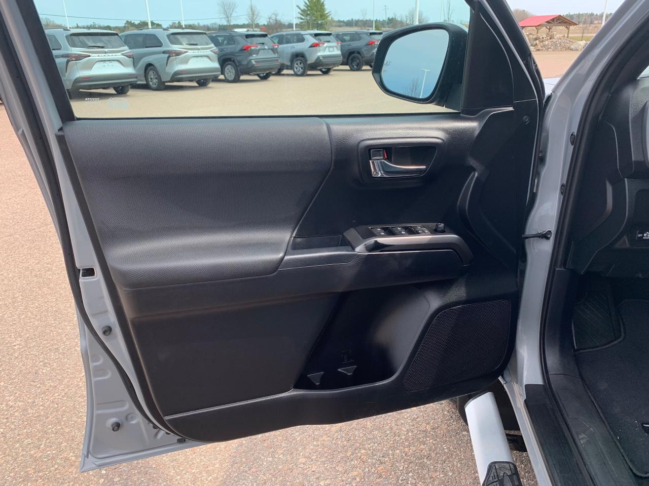 2021 Toyota Tacoma BASE TRD Sport Photo
