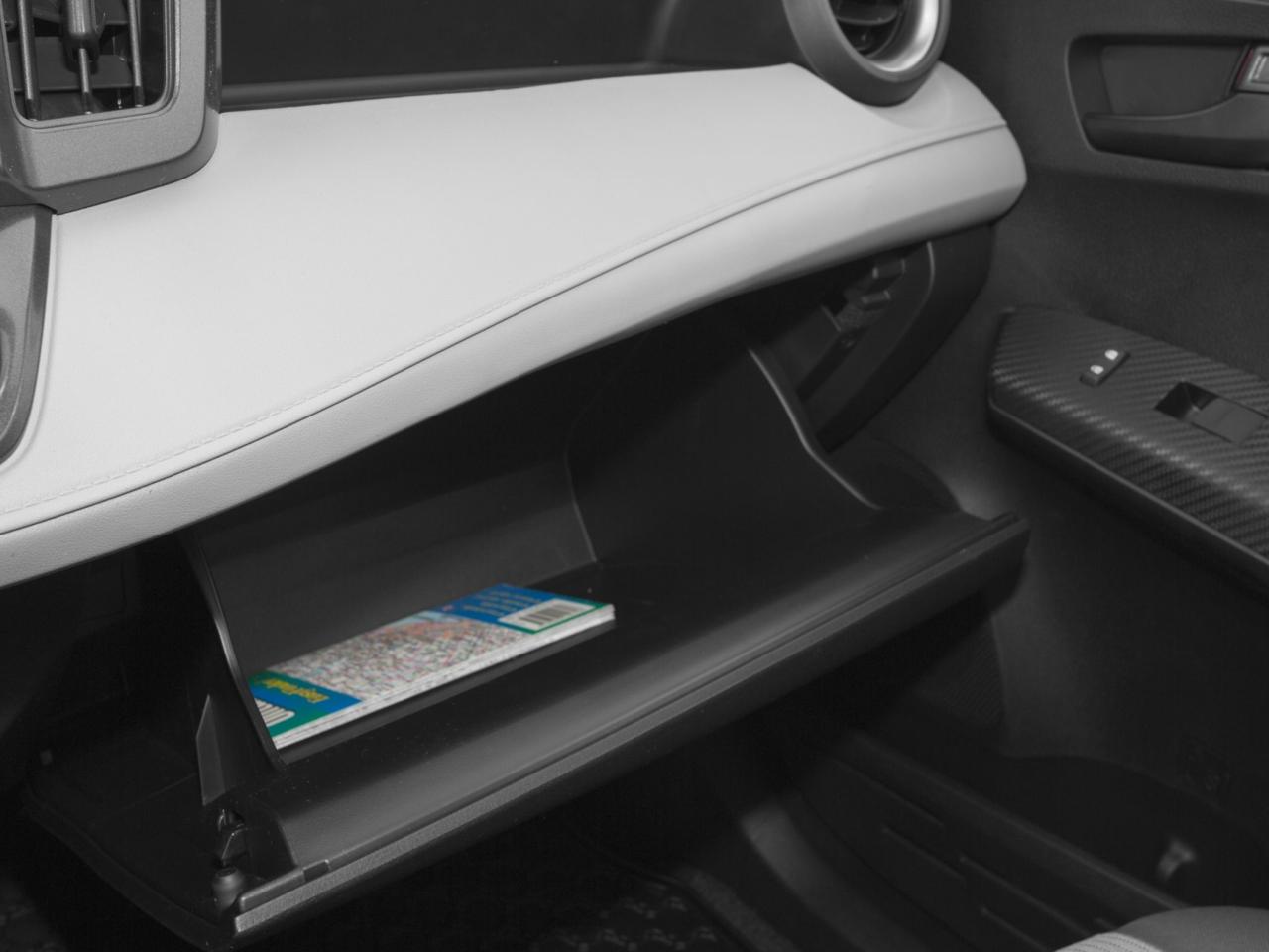 2015 Toyota RAV4 LE Photo