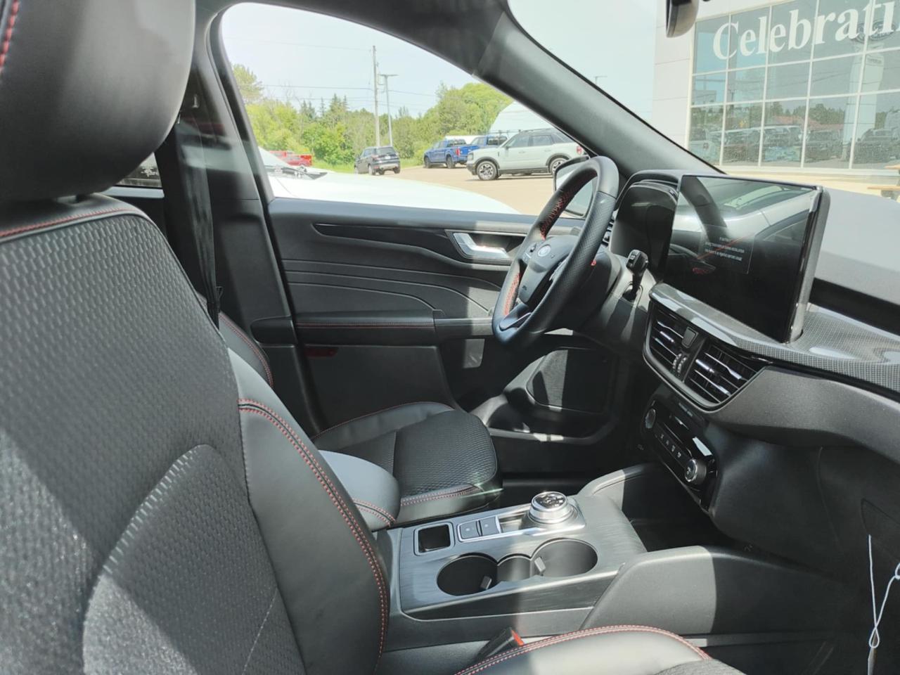 2025 Ford Escape ST-Line Elite