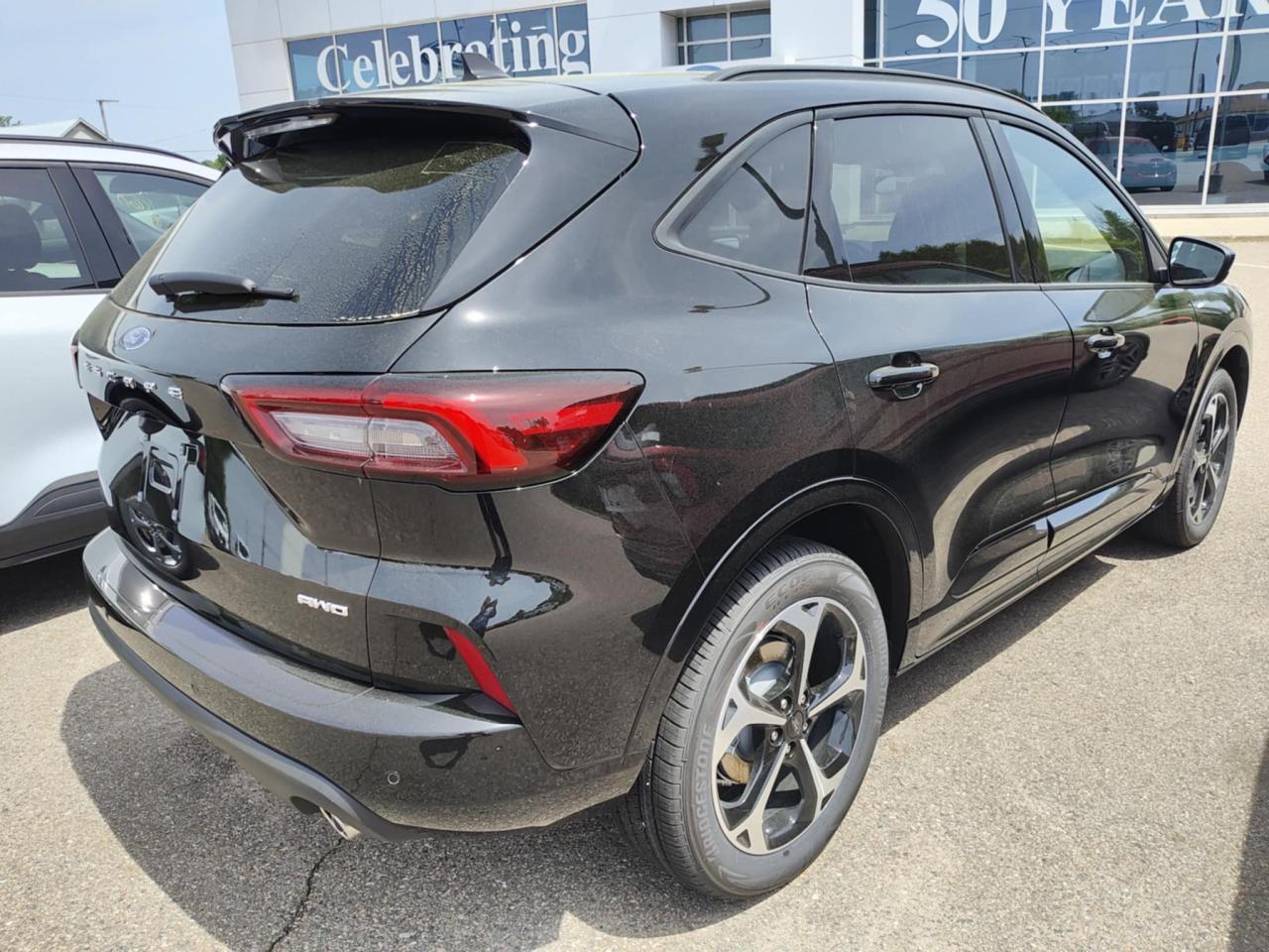 2025 Ford Escape ST-Line Elite