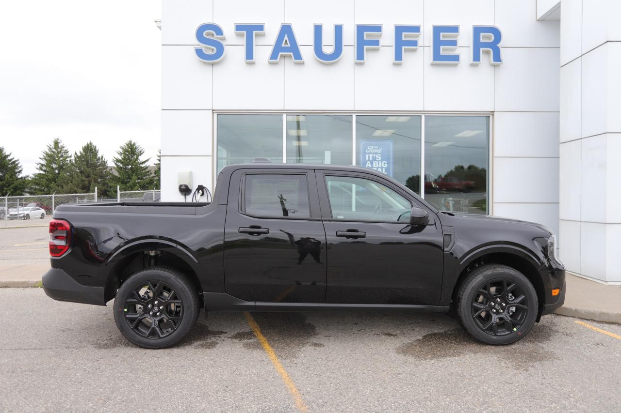 2025 Ford Maverick XLT AWD SuperCrew Photo2