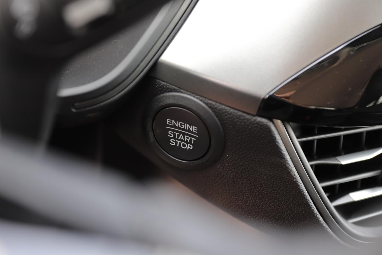 2025 Ford Escape Active FWD Photo5