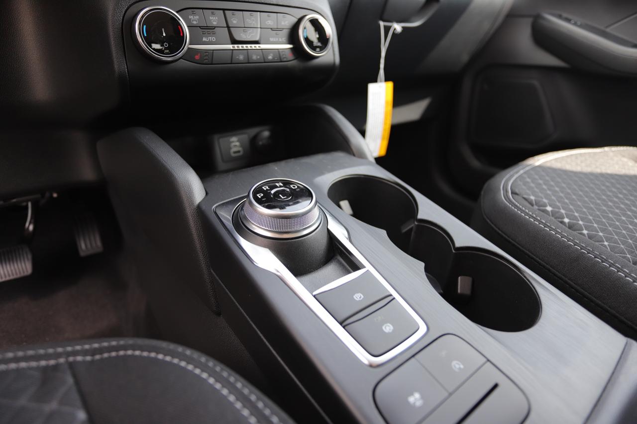 2025 Ford Escape Active FWD Photo5