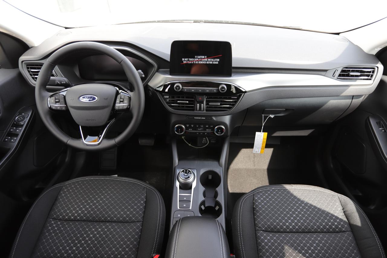 2025 Ford Escape Active FWD Photo5