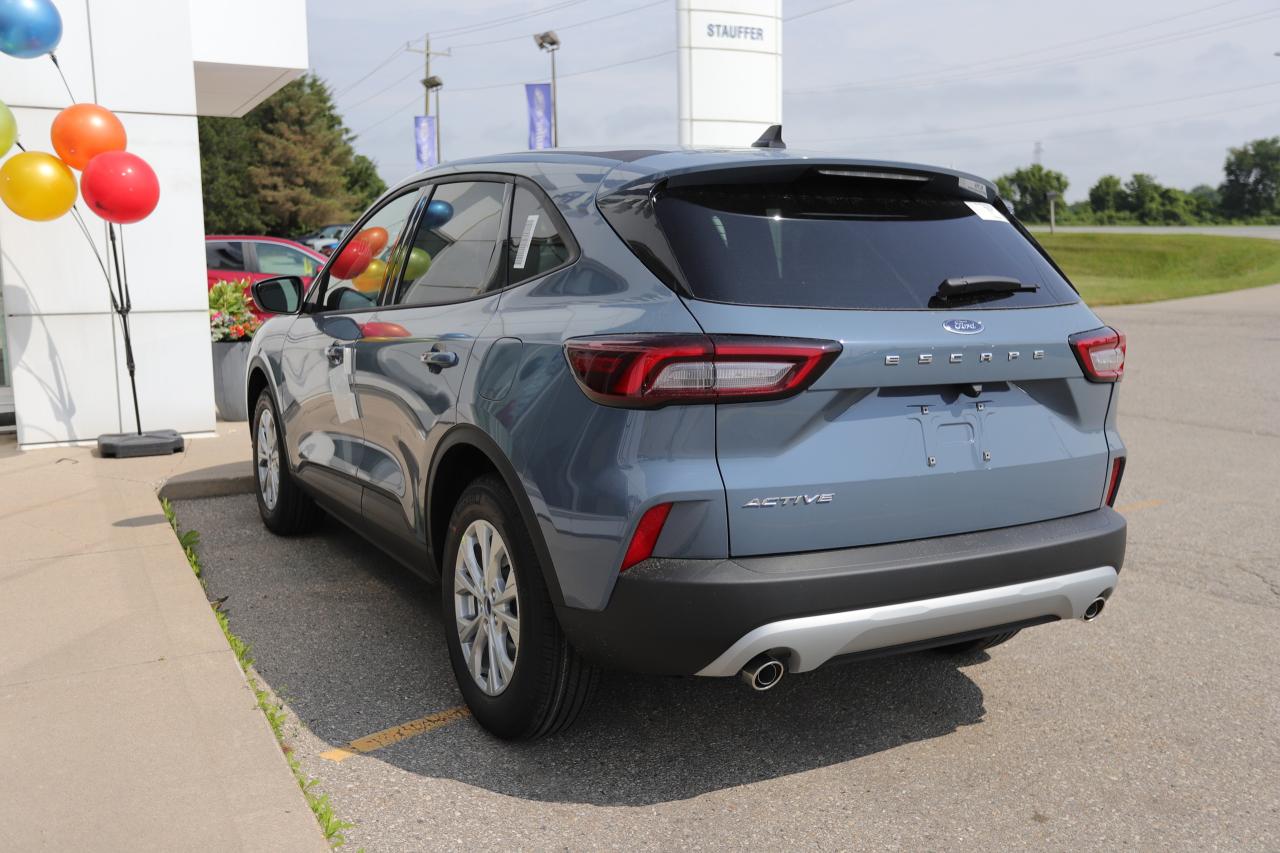 2025 Ford Escape Active FWD Photo5